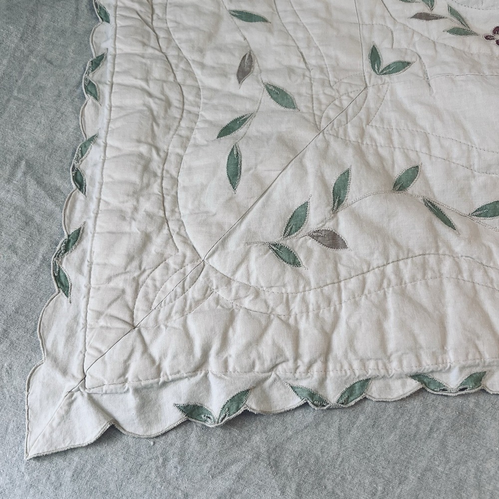 Vintage Quilt Embroidery Botanical Lace Flowers 81"x83" Set With 3 Pillow Covers - Picture 14 of 16